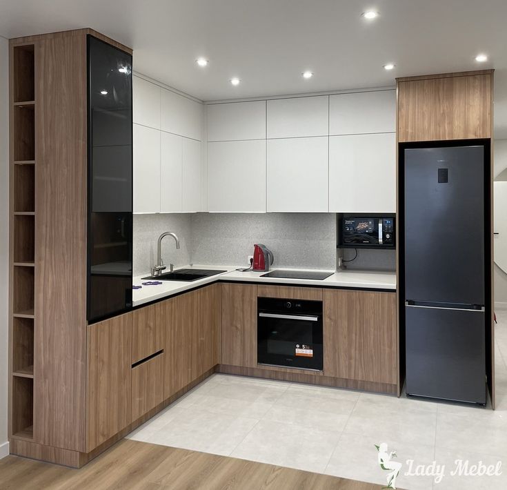 Walnut & white modern kitchen